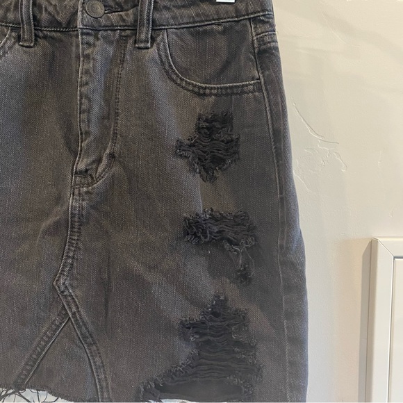 Hollister Black Jean Skirt Size 1 Ultra High Rise - Picture 3 of 7